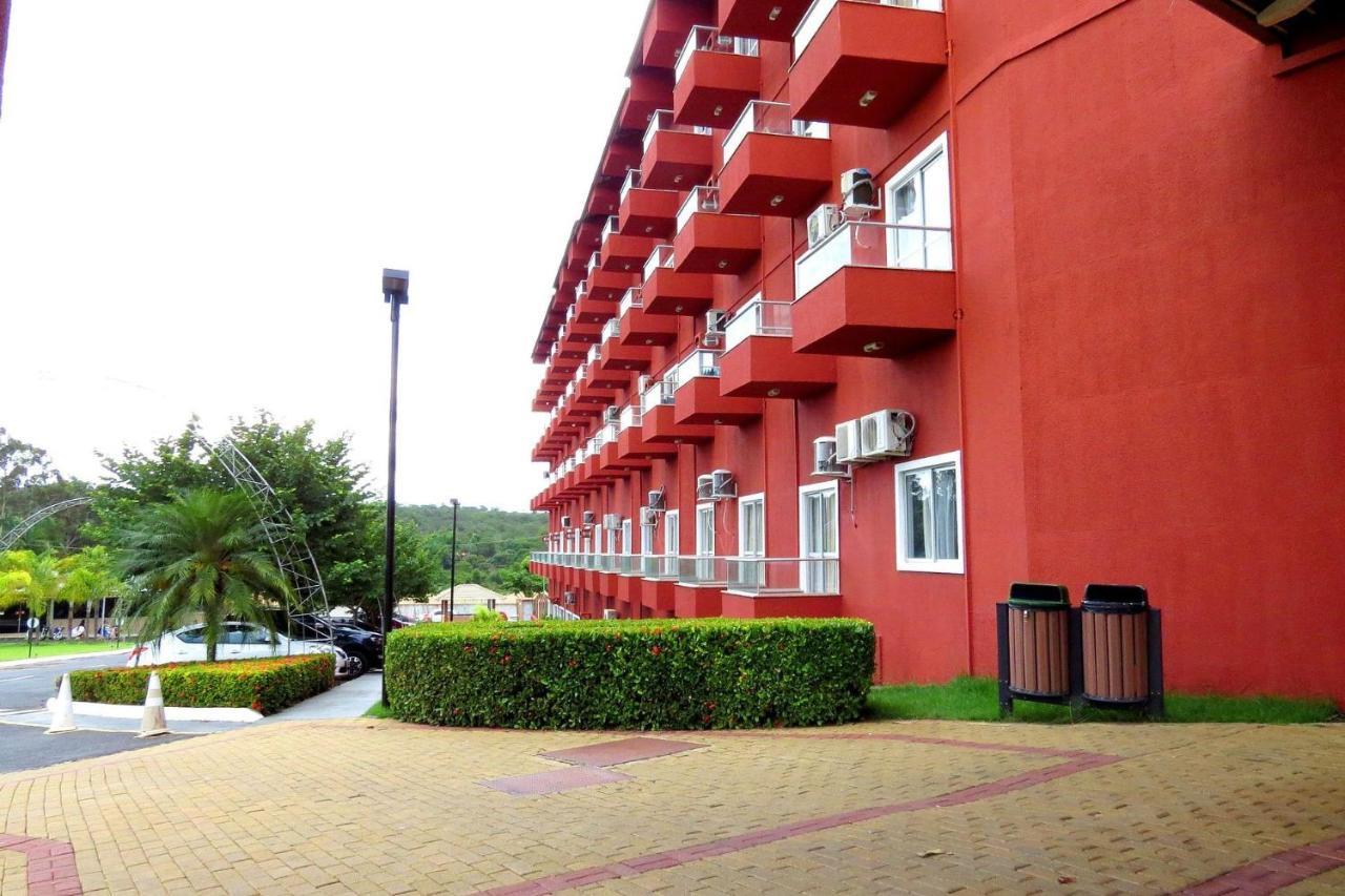 Lagoa Quente Hotel - Apartamentos Para Temporada Caldas Novas Dış mekan fotoğraf